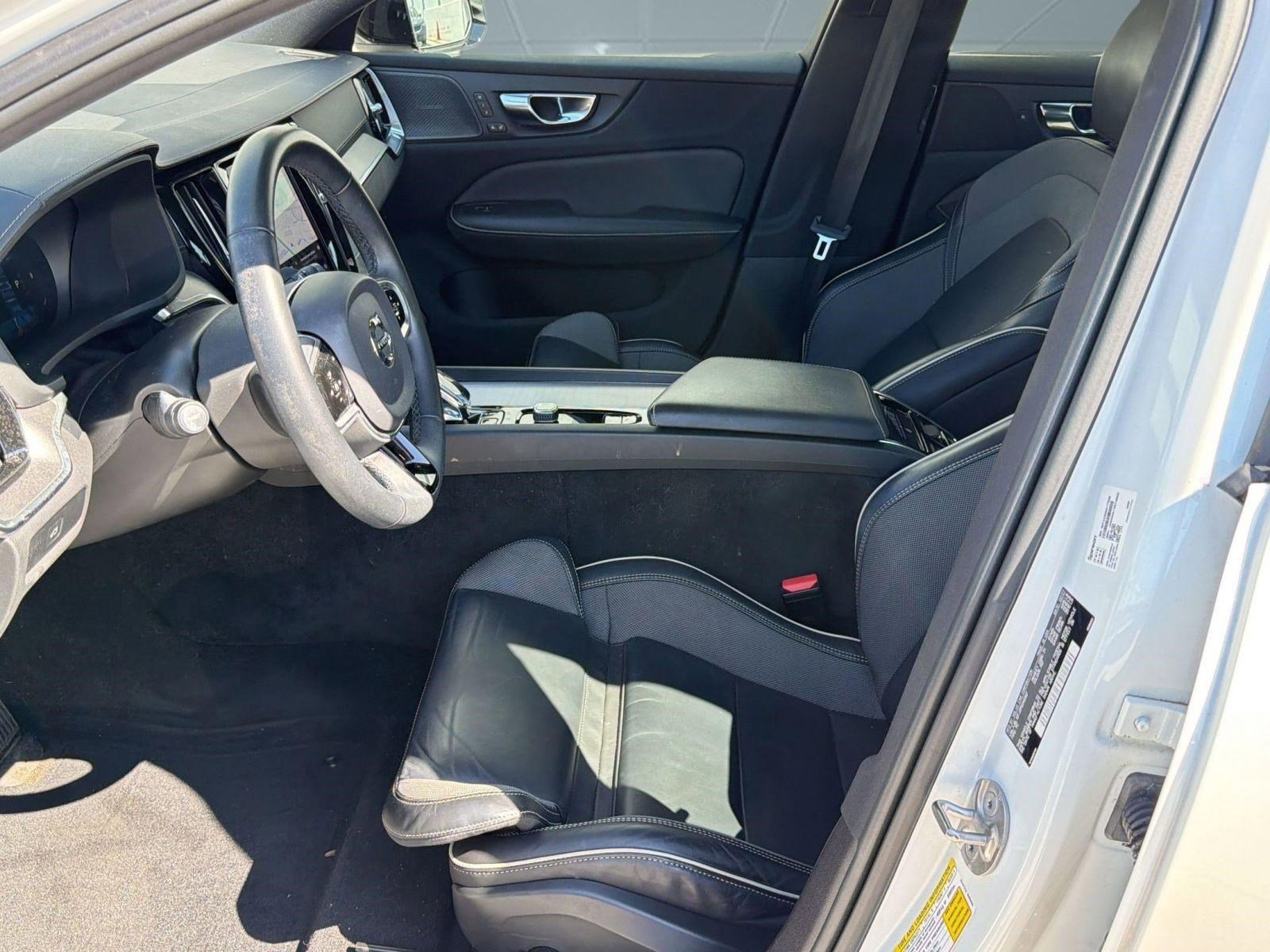 Used 2023 Volvo S60 B5 Ultimate w/ Protection Package Premier FWD image 5