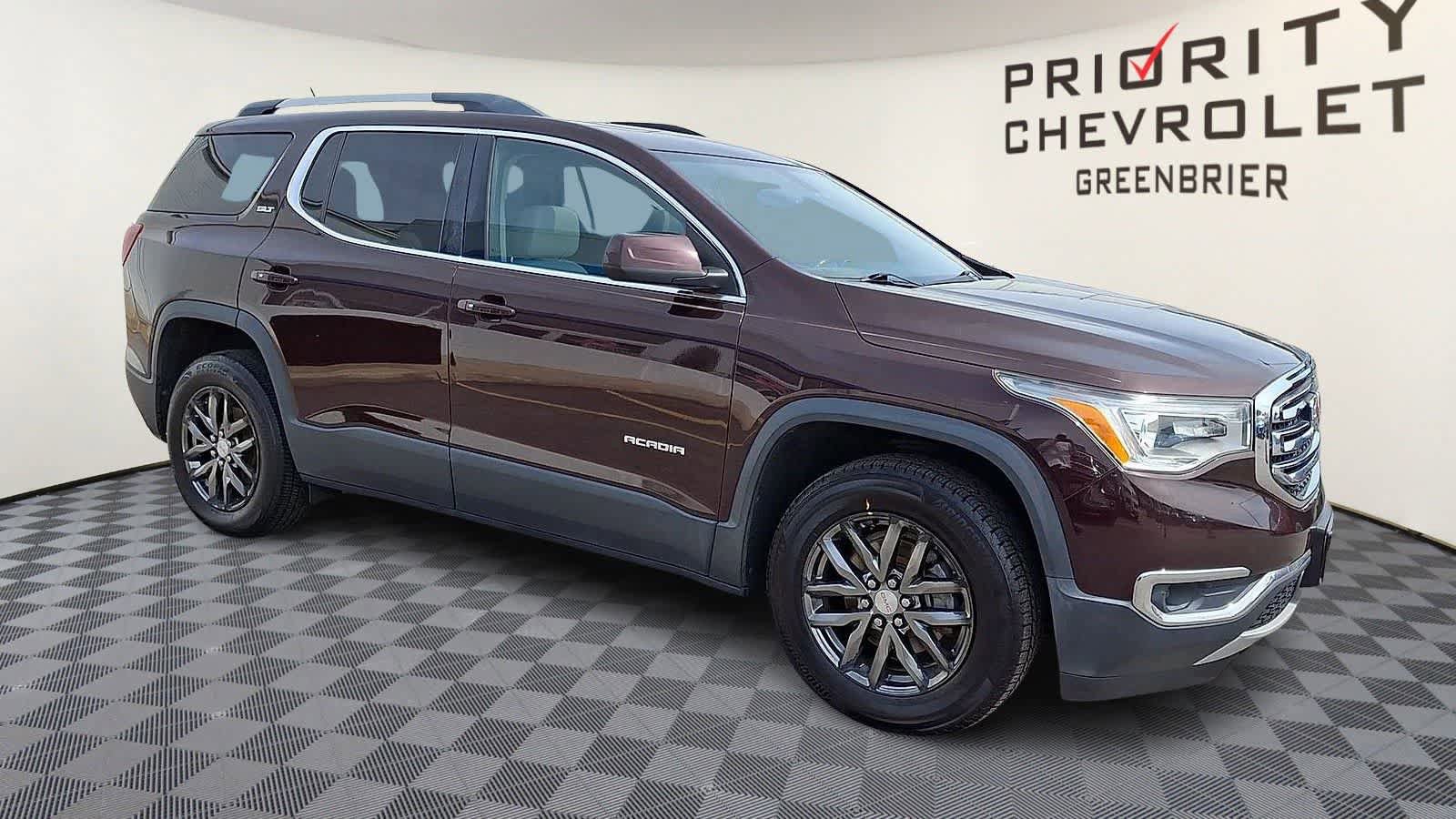 Used 2017 GMC Acadia SLT AWD/4WD image 2