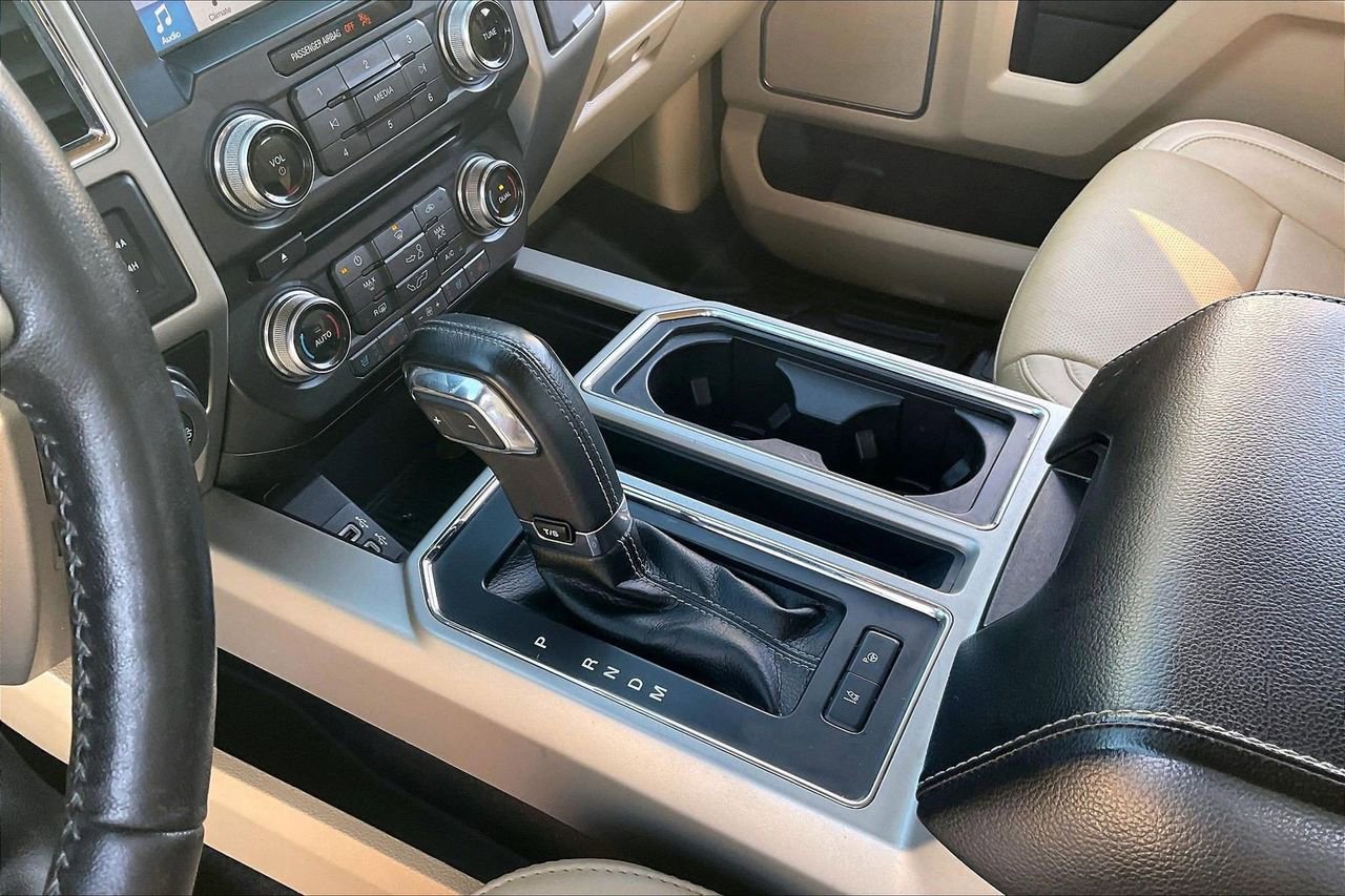 Used 2017 Ford F150 Lariat w/ Equipment Group 502A Luxury image 34