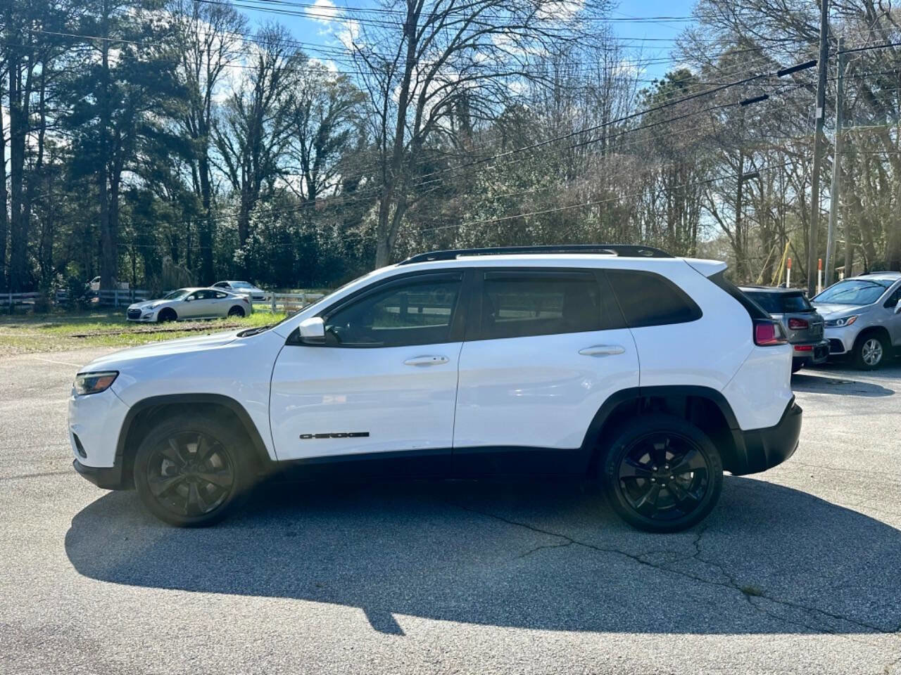 Used 2021 Jeep Cherokee Latitude Plus FWD image 4