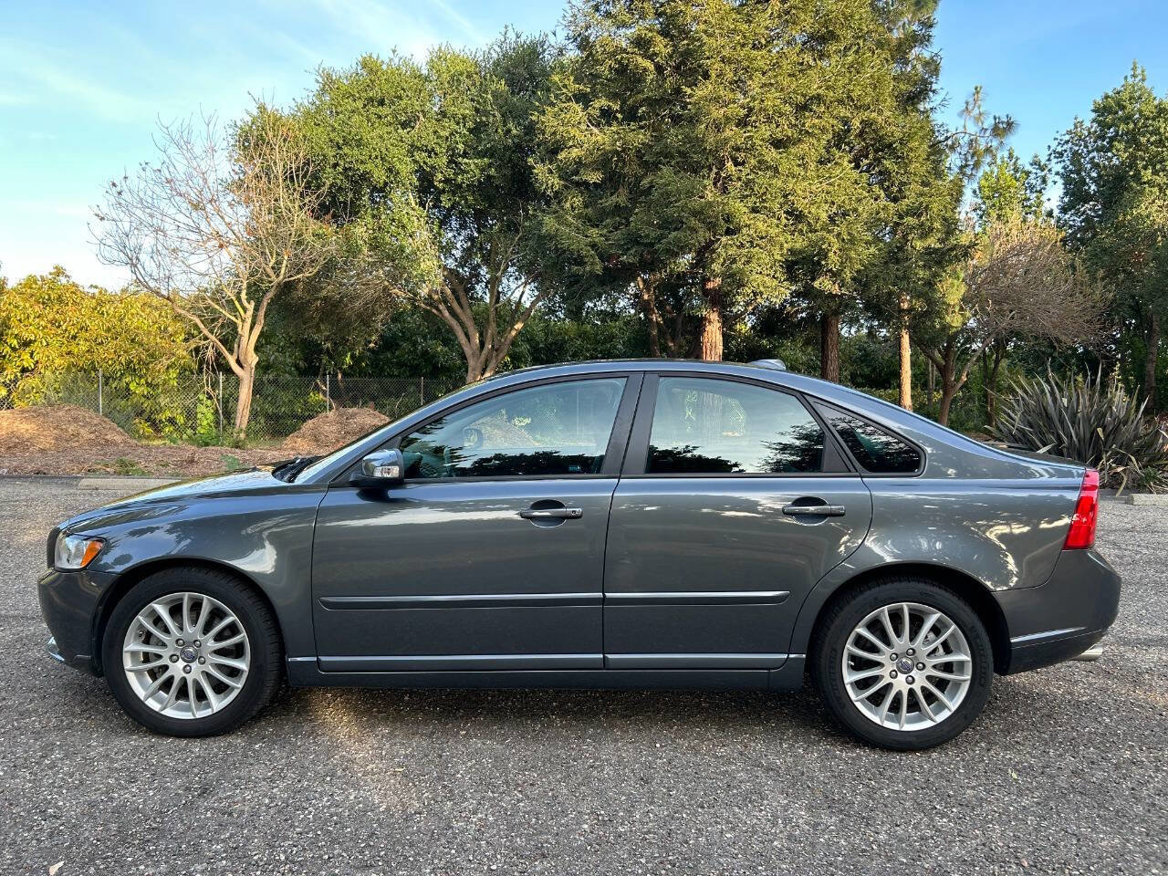 Used 2011 Volvo S40 T5 w/ Preferred Pkg FWD image 24