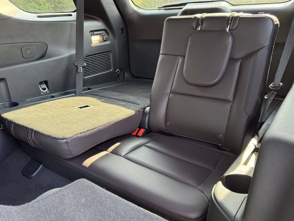 Certified 2026 Ford Explorer Platinum w/ LUX Leather Package AWD/4WD image 18