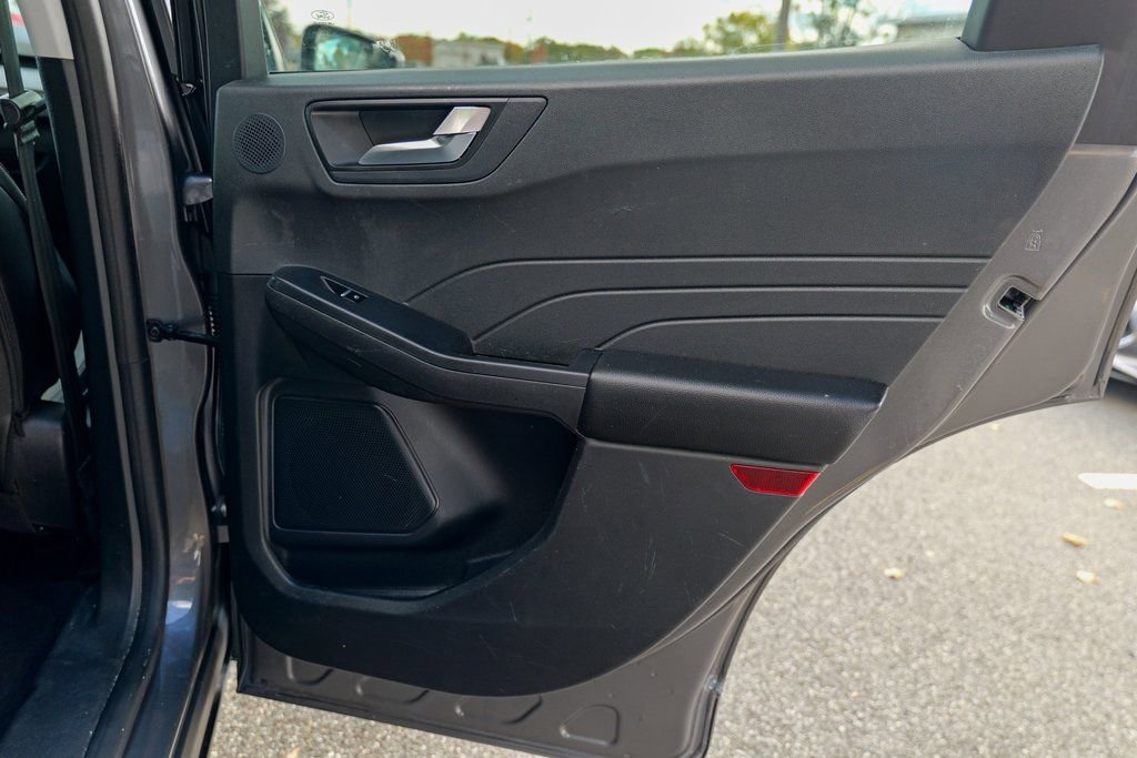 Used 2022 Ford Escape SEL w/ Technology Package image 28