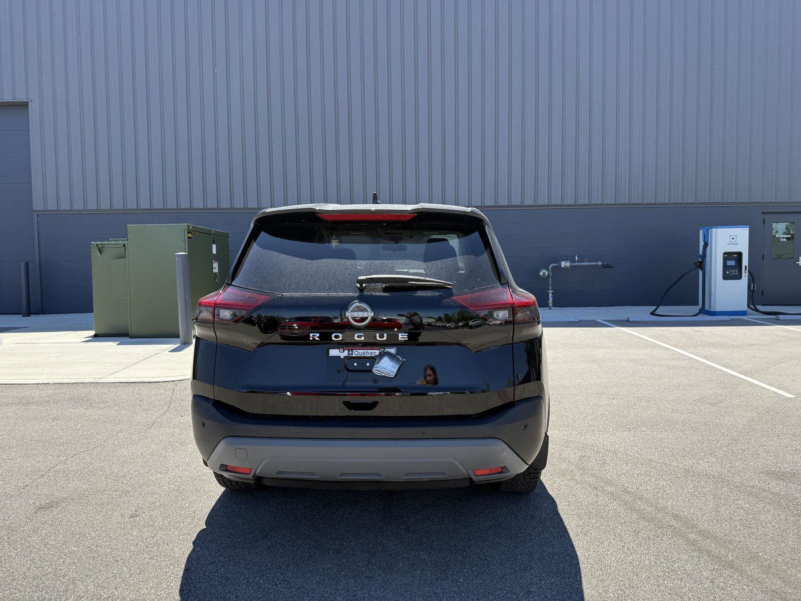 Used 2022 Nissan Rogue S FWD image 4