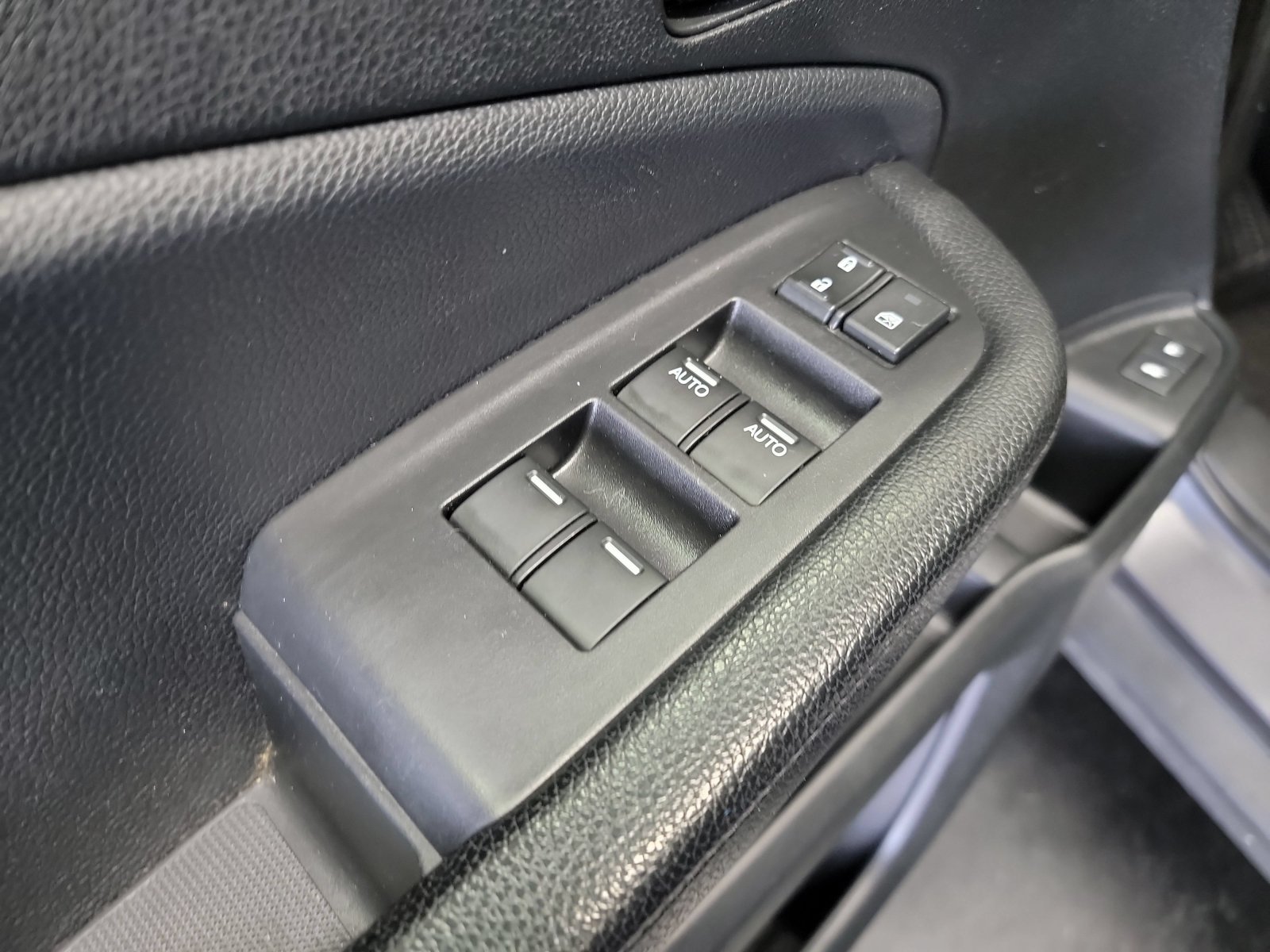 Used 2018 Honda Pilot EX-L image 14