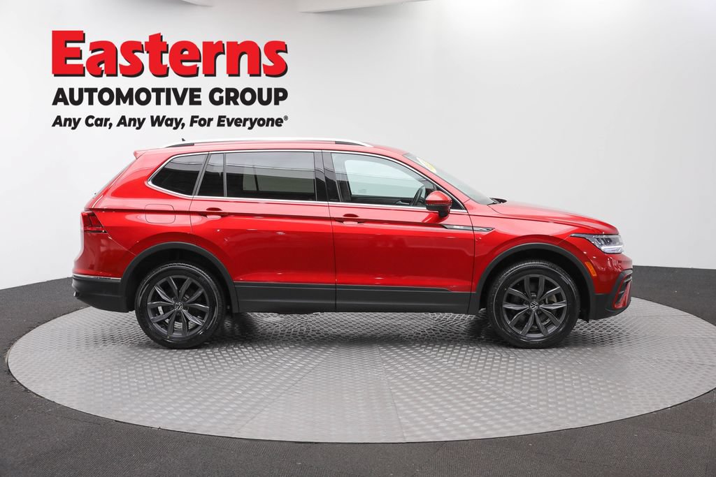 Used 2023 Volkswagen Tiguan SE AWD/4WD image 4
