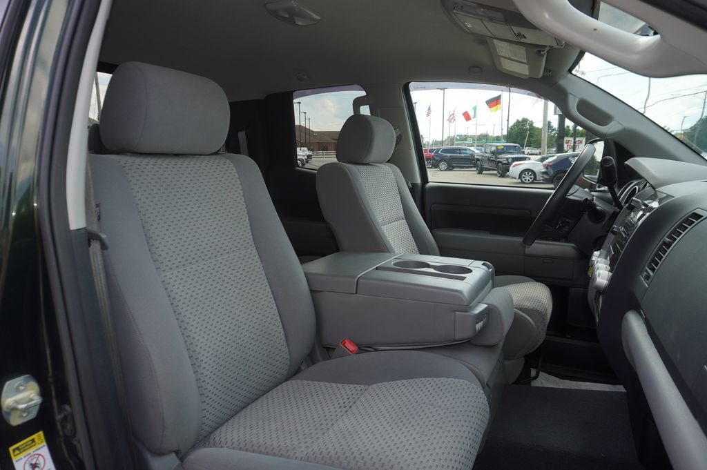 Used 2013 Toyota Tundra 4x4 Double Cab w/ Tow Pkg image 27