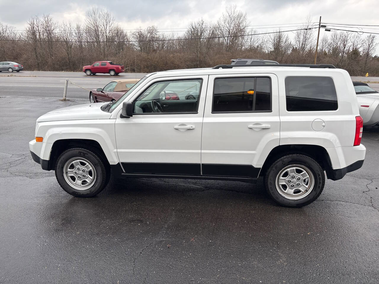 Used 2016 Jeep Patriot Sport w/ Power Value Group image 6