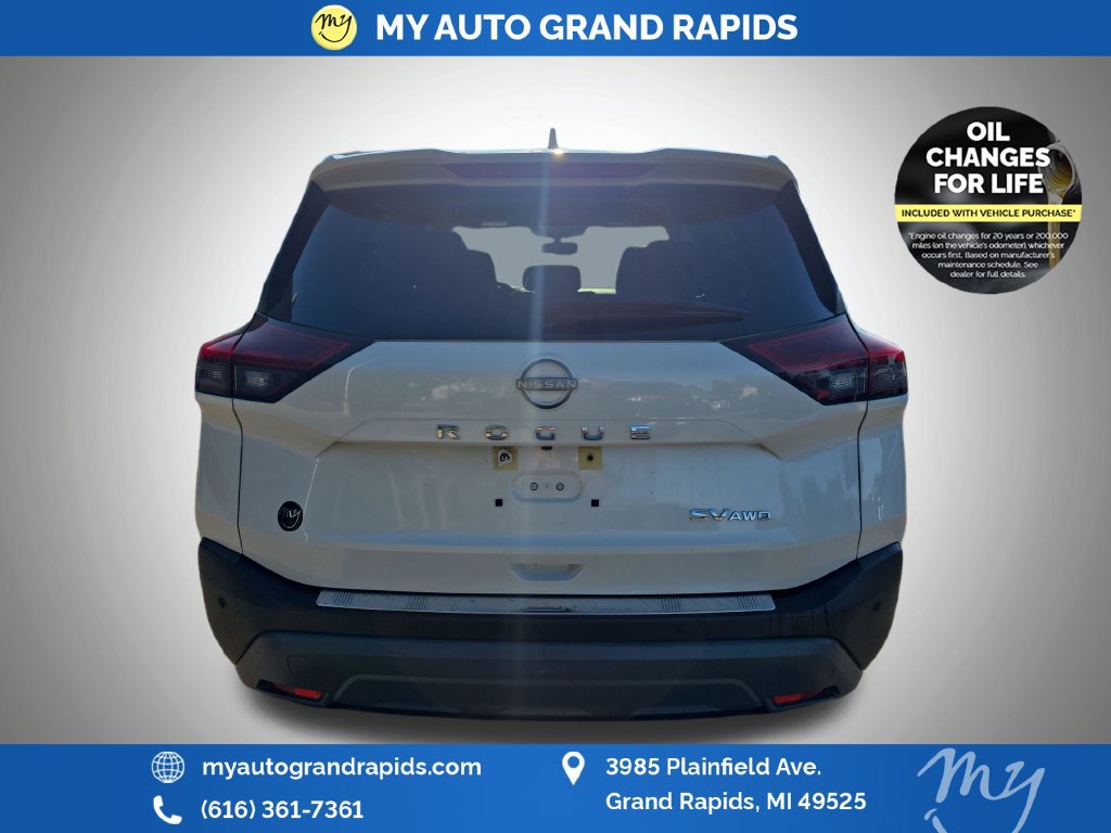Used 2023 Nissan Rogue SV AWD/4WD image 6