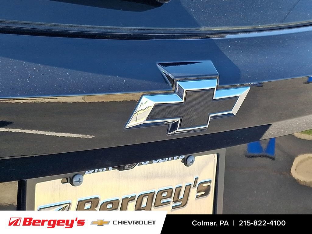 Used 2022 Chevrolet Bolt LT w/ Infotainment Package image 32