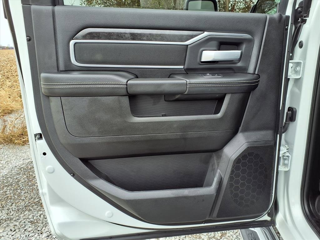 Used 2024 RAM 2500 Big Horn w/ Bed Utility Group image 27