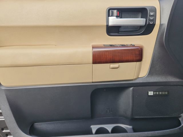 Used 2017 Toyota Sequoia Platinum image 22