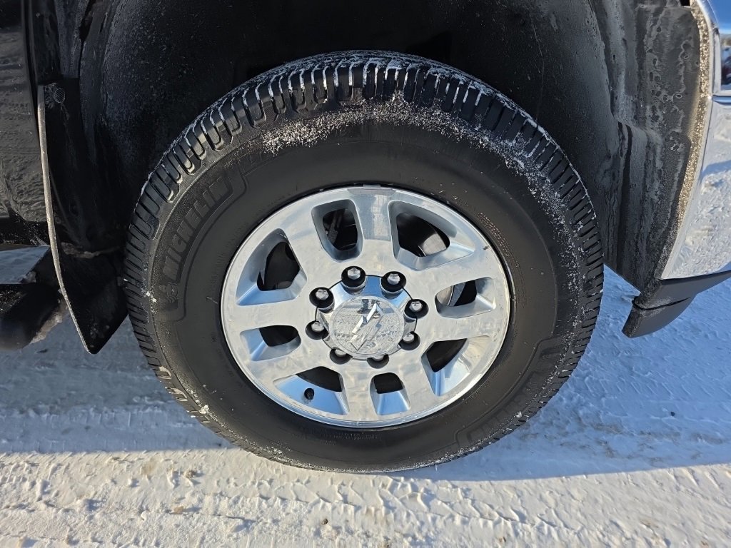 Used 2014 Chevrolet Silverado 2500 LT w/ Interior Plus Package image 35