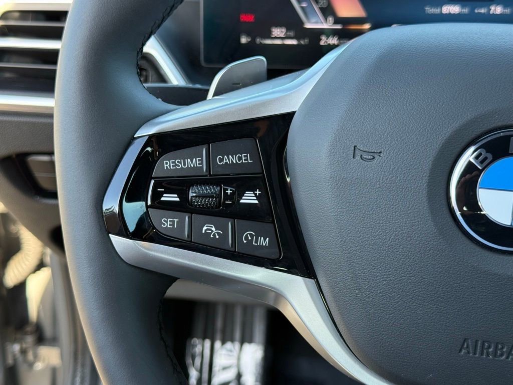 Used 2025 BMW 330i Sedan w/ Convenience Package image 24