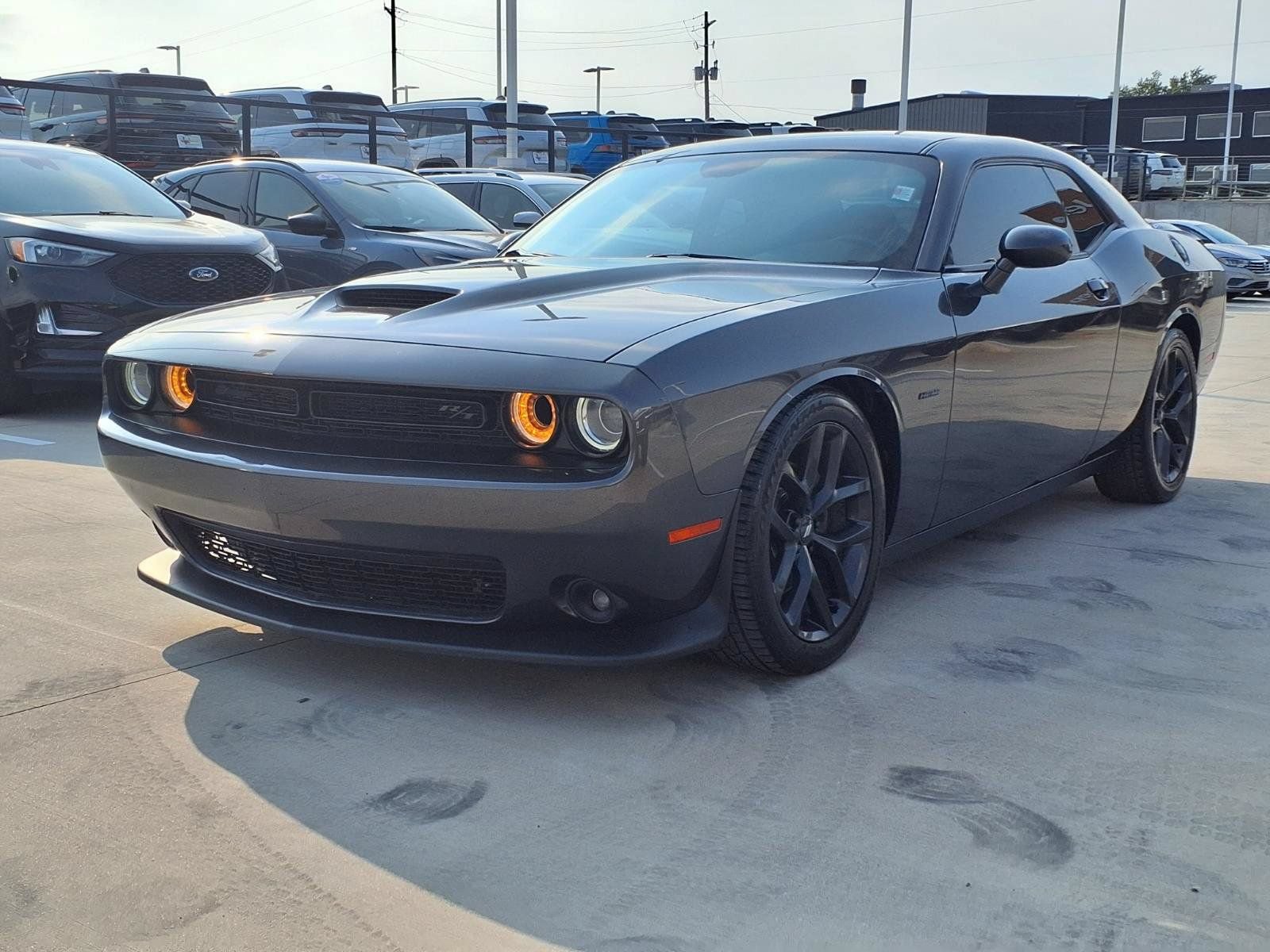 Used 2019 Dodge Challenger R/T w/ Blacktop Package RWD image 4