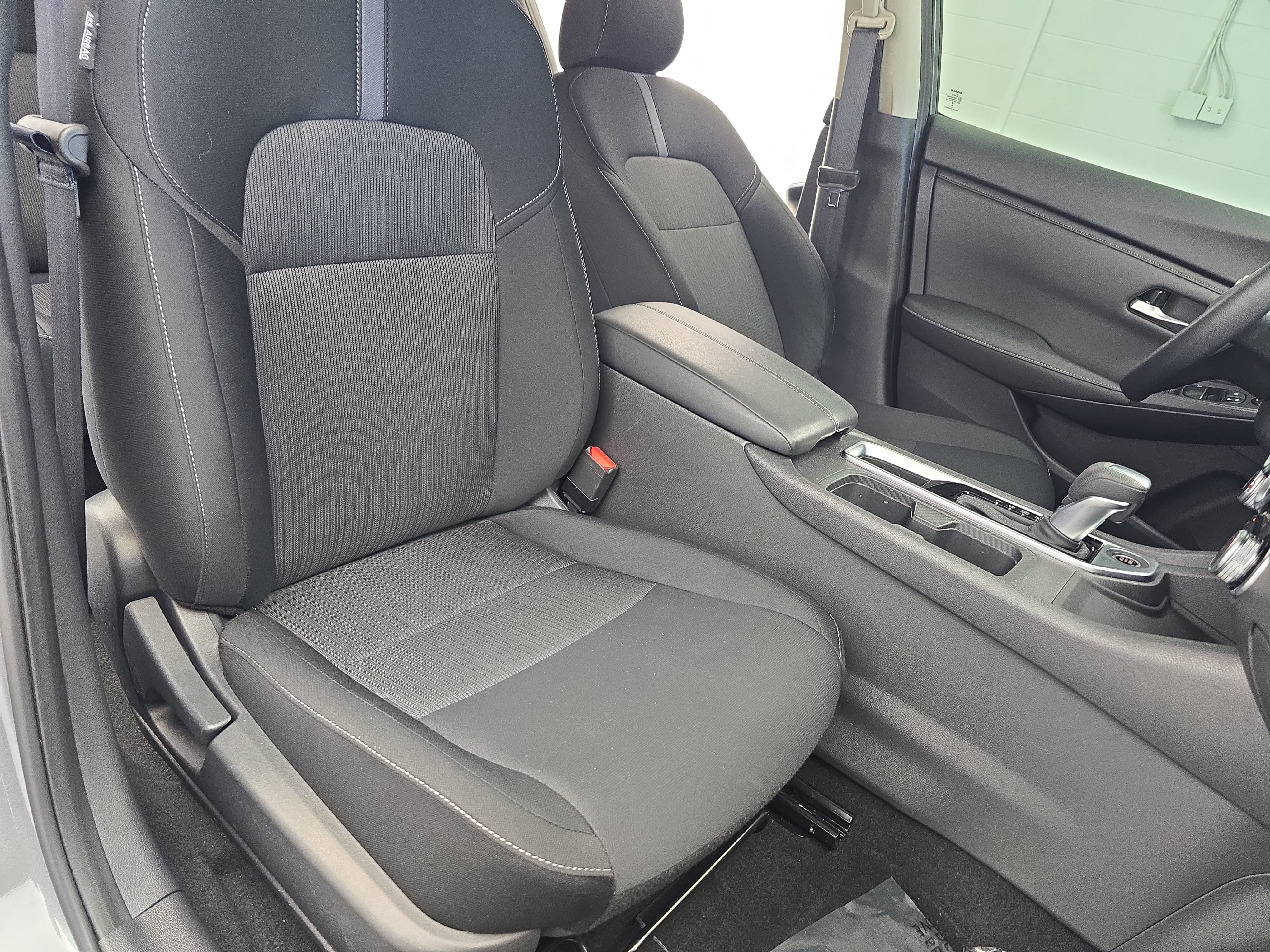 Certified 2024 Nissan Sentra SV FWD image 10