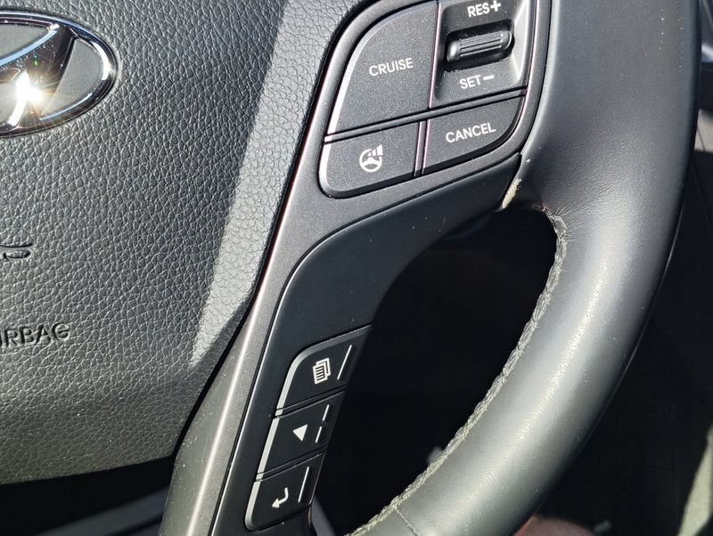 Used 2015 Hyundai Santa Fe Sport 2.0T w/ Option Group 05 AWD/4WD image 30