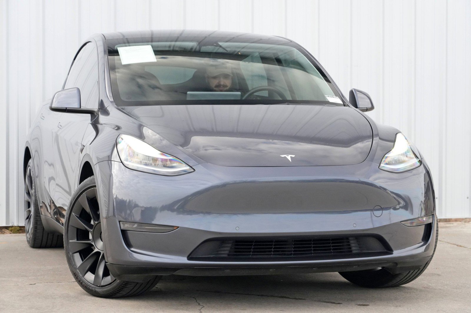 Used 2021 Tesla Model Y Long Range image 4