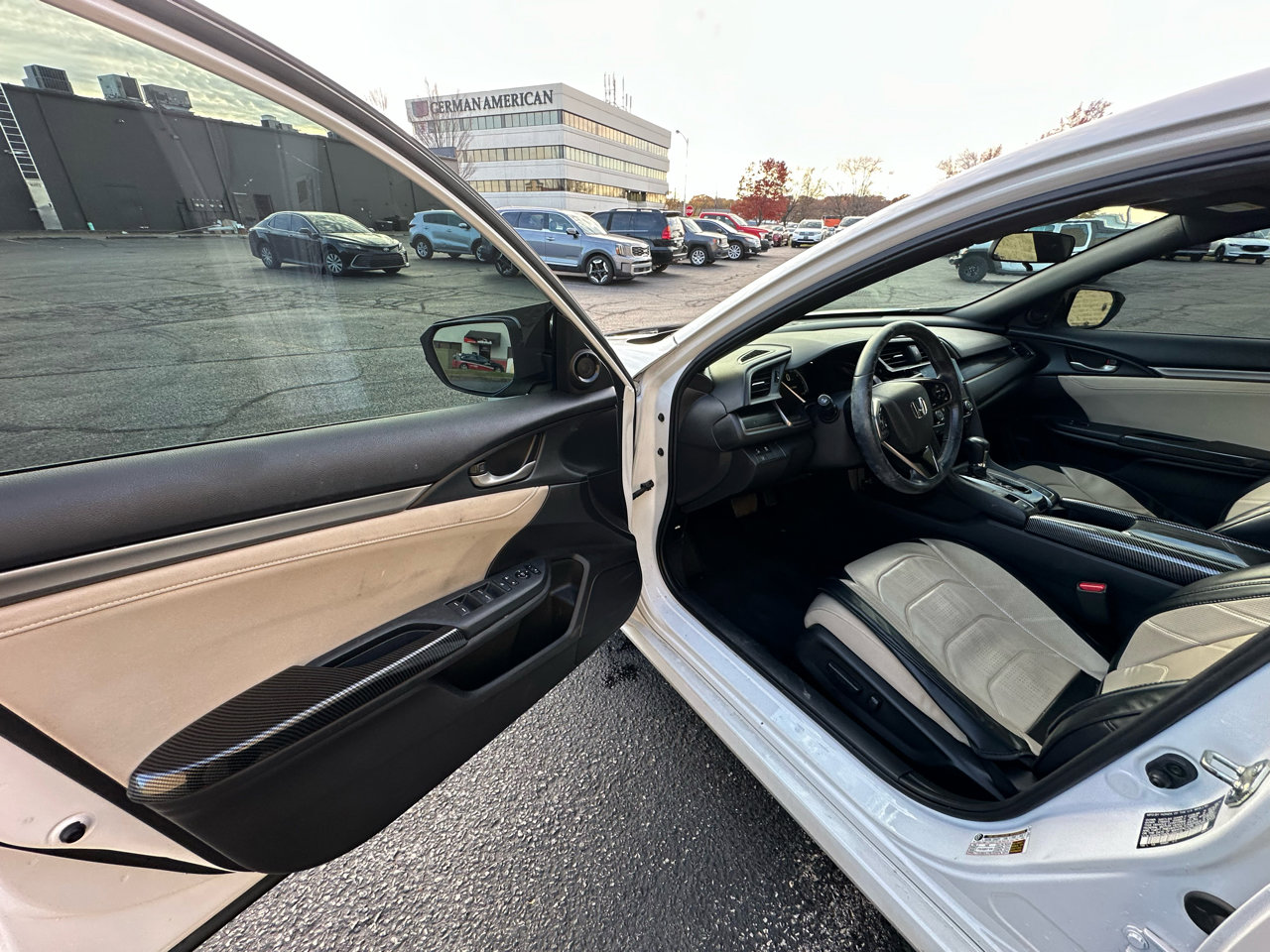 Used 2020 Honda Civic EX image 9