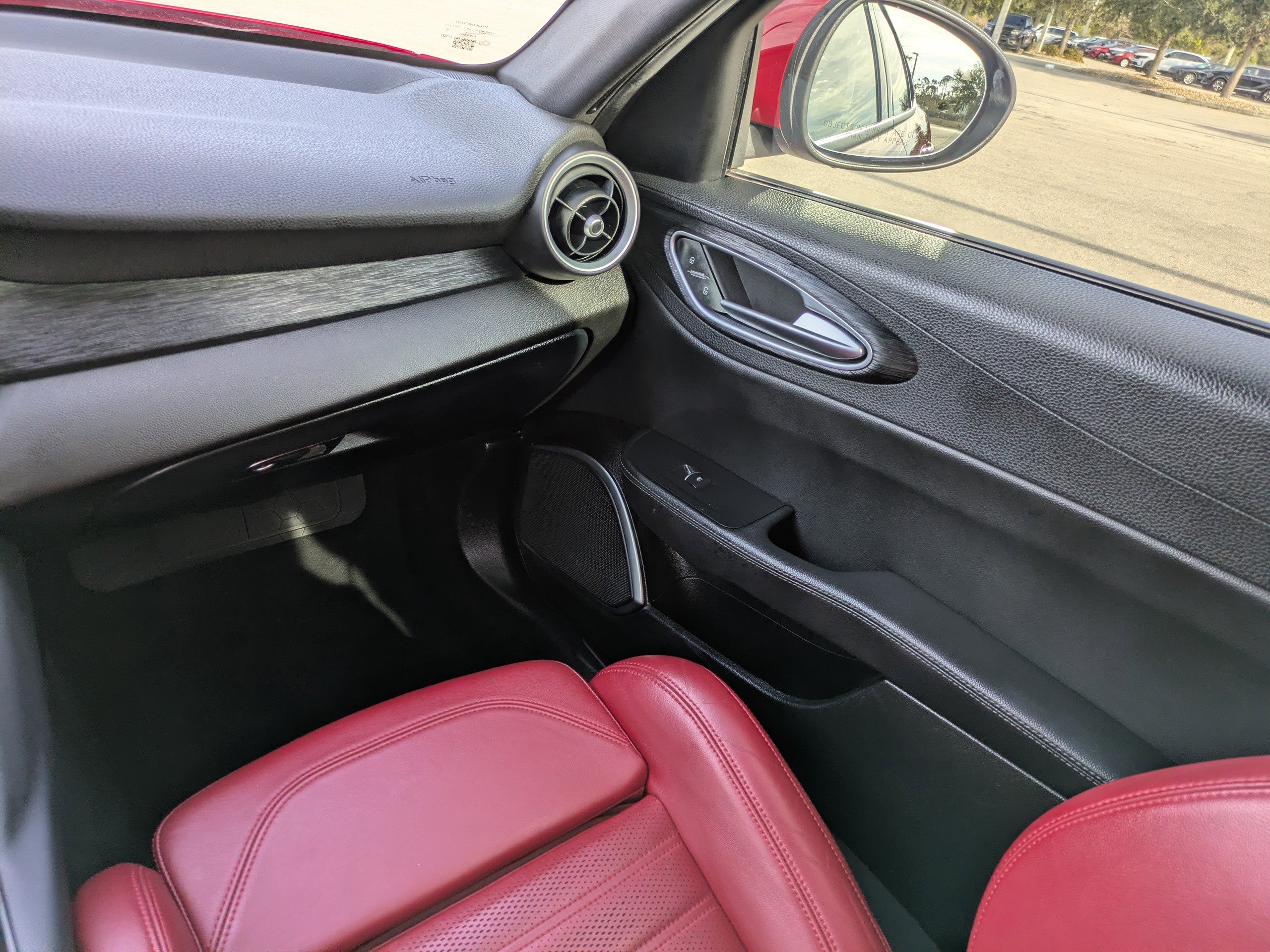 Used 2022 Alfa Romeo Giulia Sprint image 14