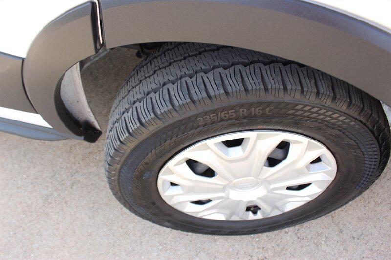 Used 2025 Ford Transit 350 XLT RWD image 30