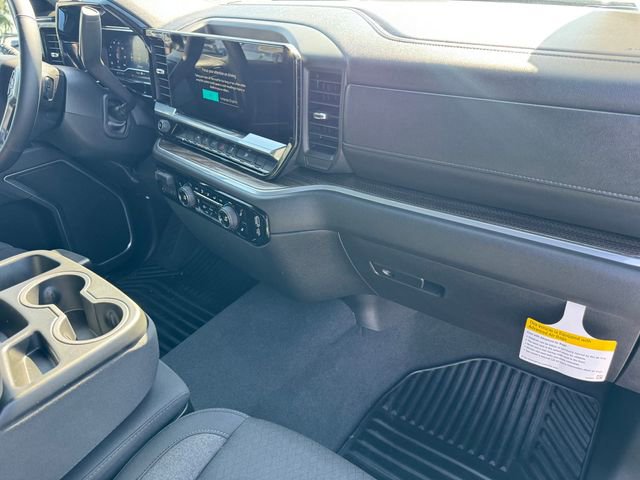 Used 2025 Chevrolet Silverado 1500 LT AWD/4WD image 5