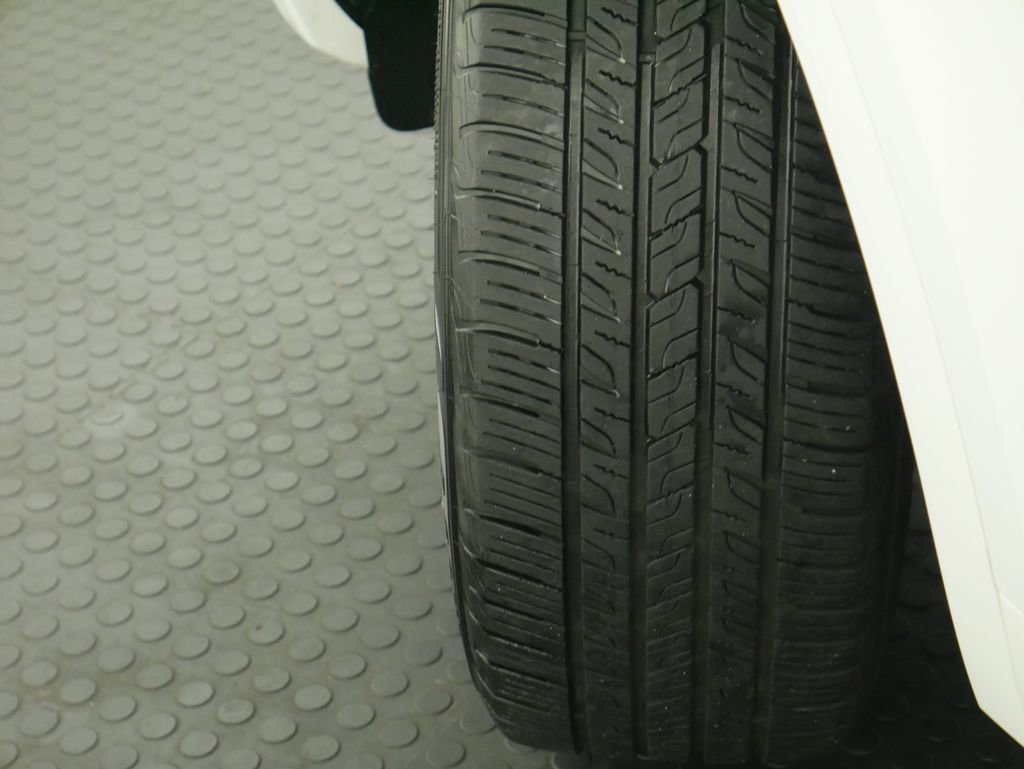 Used 2021 Audi Q5 2.0T Premium w/ Convenience Package image 16