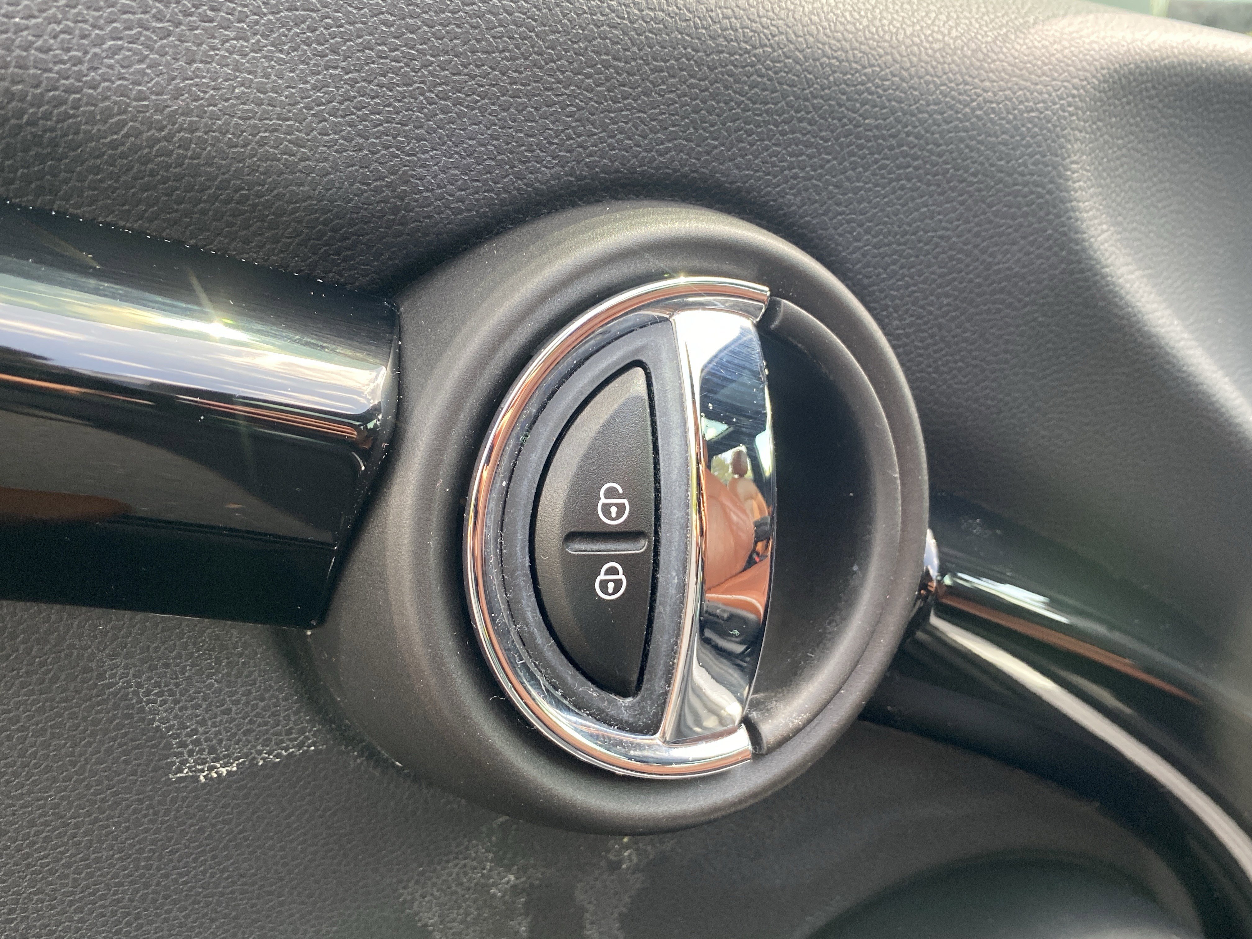 Used 2021 MINI Cooper S FWD image 25
