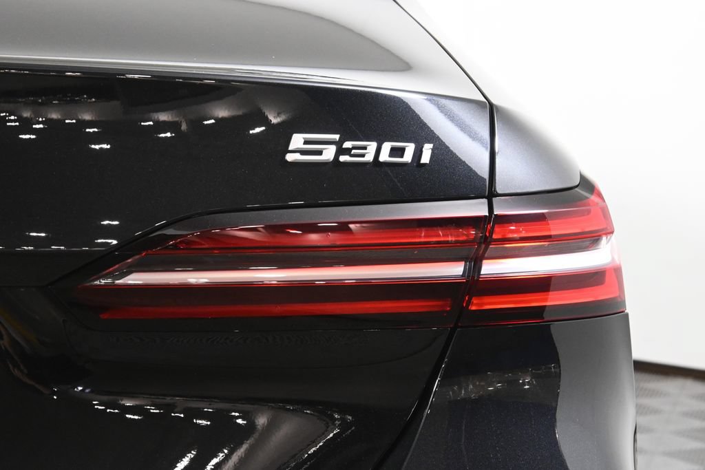 New 2027 BMW 530i xDrive w/ Premium Package AWD/4WD image 13