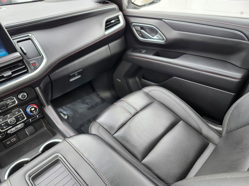 Used 2024 Chevrolet Suburban RST w/ Luxury Package image 13
