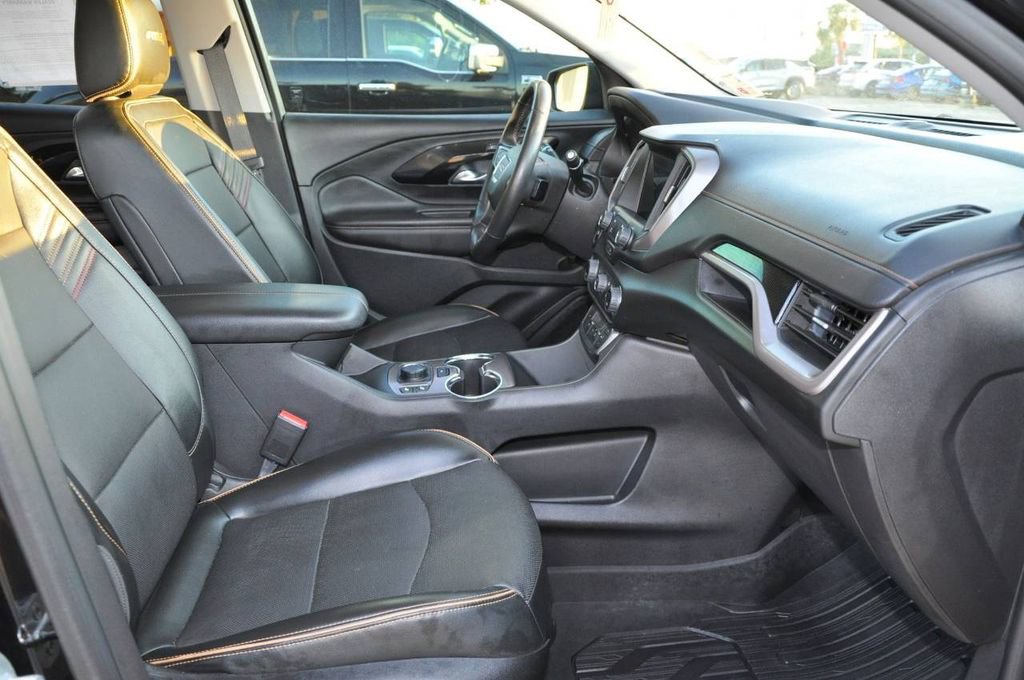 Used 2022 GMC Terrain AT4 w/ Tech Package image 15