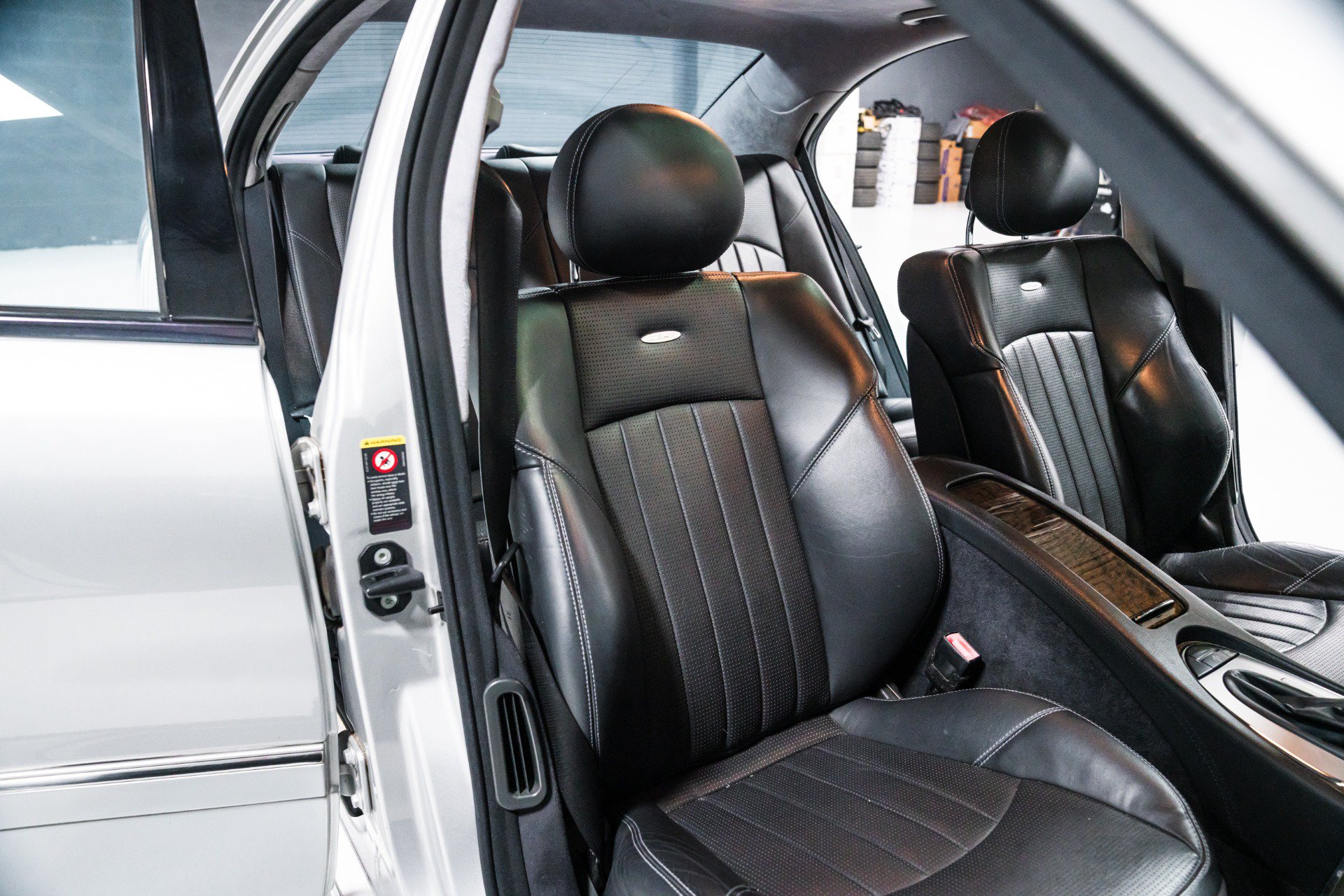 Used 2005 Mercedes-Benz E 55 AMG Sedan image 27