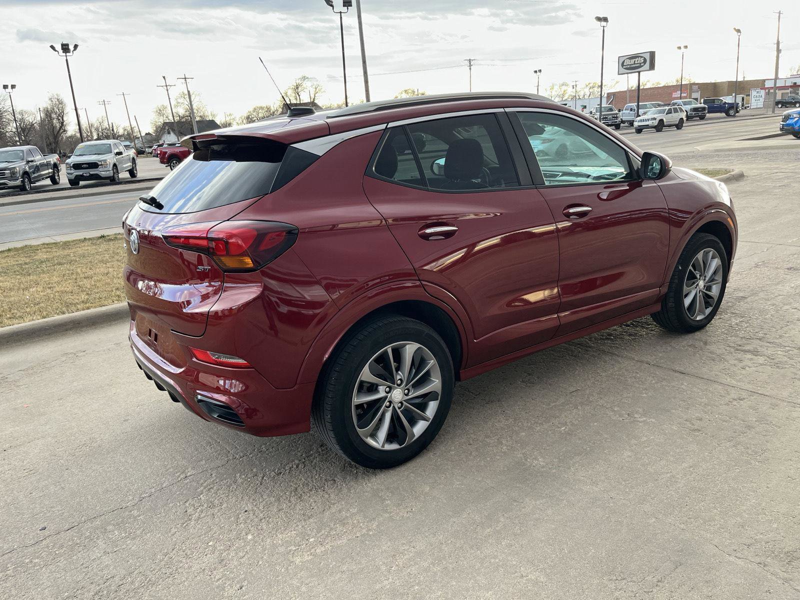 Used 2022 Buick Encore GX Select w/ Sport Touring Package image 8