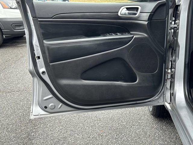 Used 2020 Jeep Grand Cherokee Altitude image 14