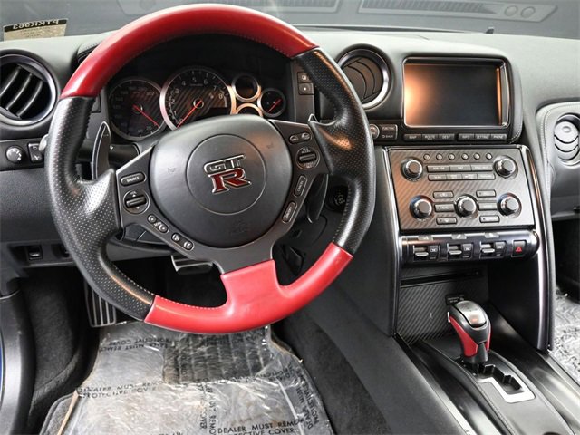 Used 2015 Nissan GT-R Black Edition image 23