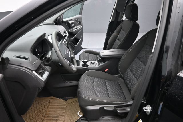 Used 2023 GMC Terrain SLE AWD/4WD image 12