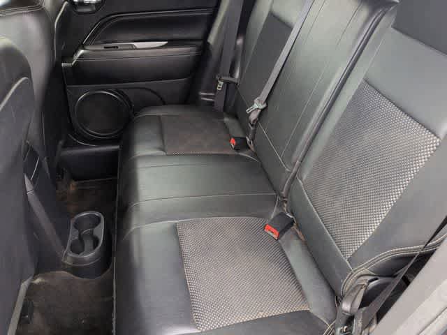 Used 2017 Jeep Compass Latitude AWD/4WD image 19
