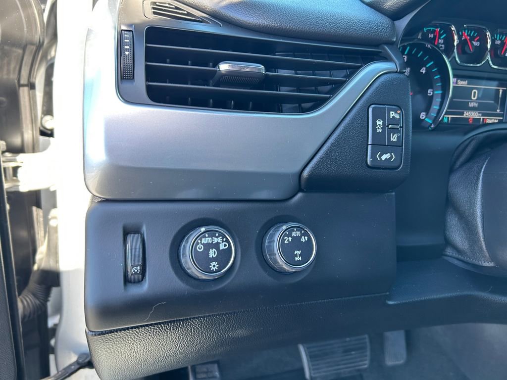 Used 2015 Chevrolet Tahoe LT w/ Luxury Package image 22