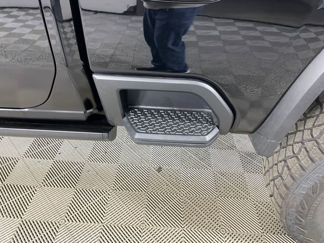 New 2026 Chevrolet Silverado 2500 ZR2 w/ ZR2 Bison Edition image 20