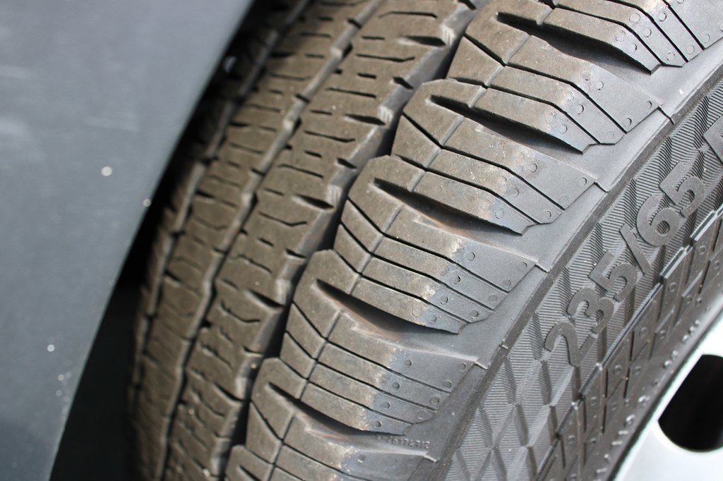 Used 2024 Ford Transit 250 148 Medium Roof w/ Load Area Protection Package image 30