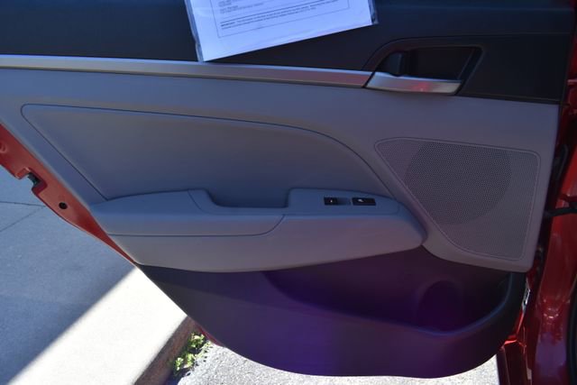 Used 2017 Hyundai Elantra Limited w/ Limited Ultimate Package 09 FWD image 37