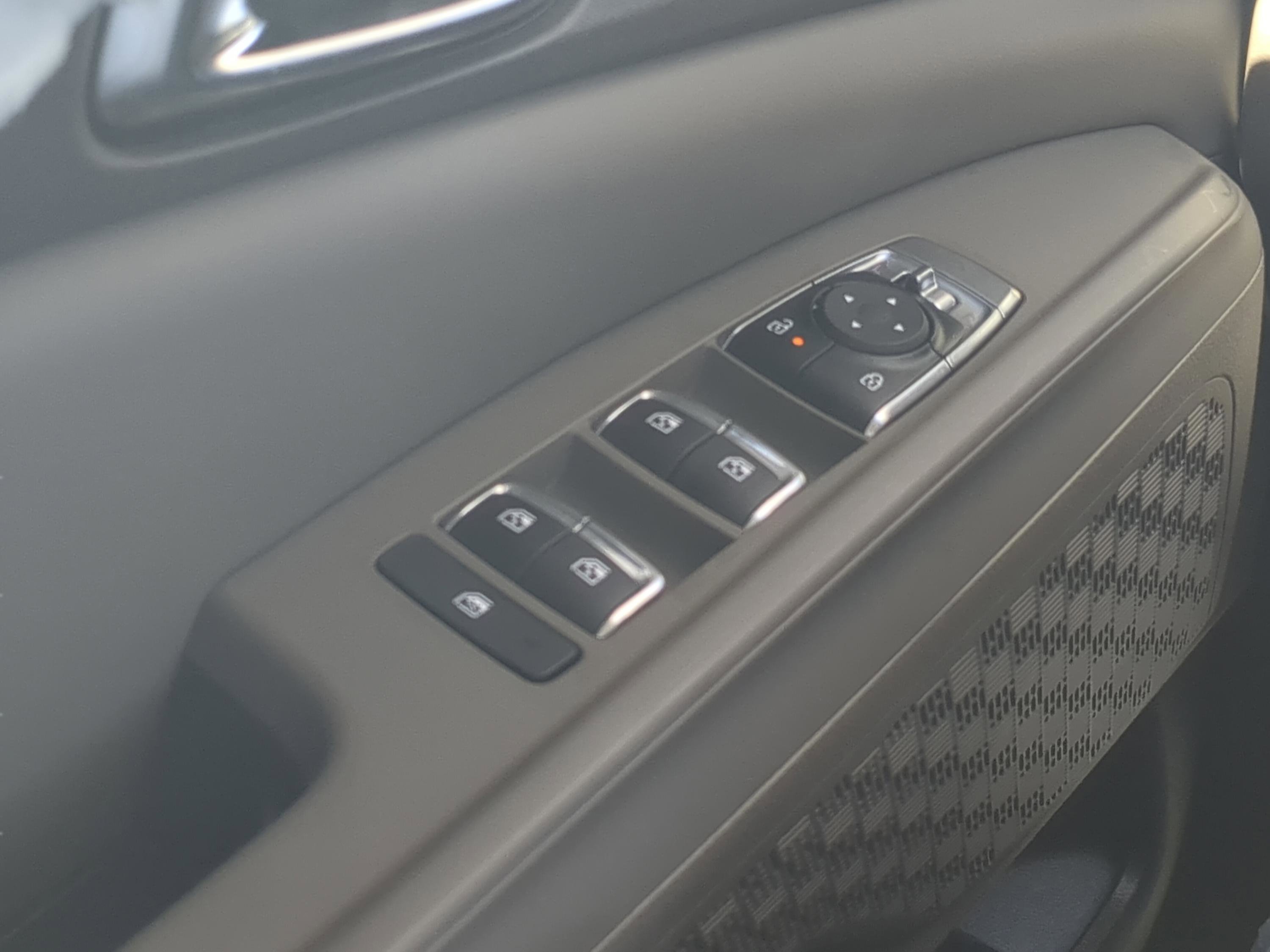 New 2026 Kia Carnival EX FWD image 20