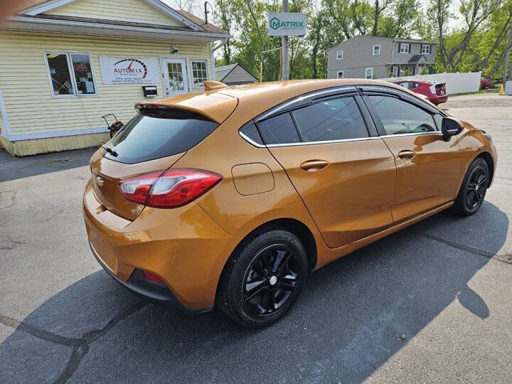 Used 2017 Chevrolet Cruze LT image 8