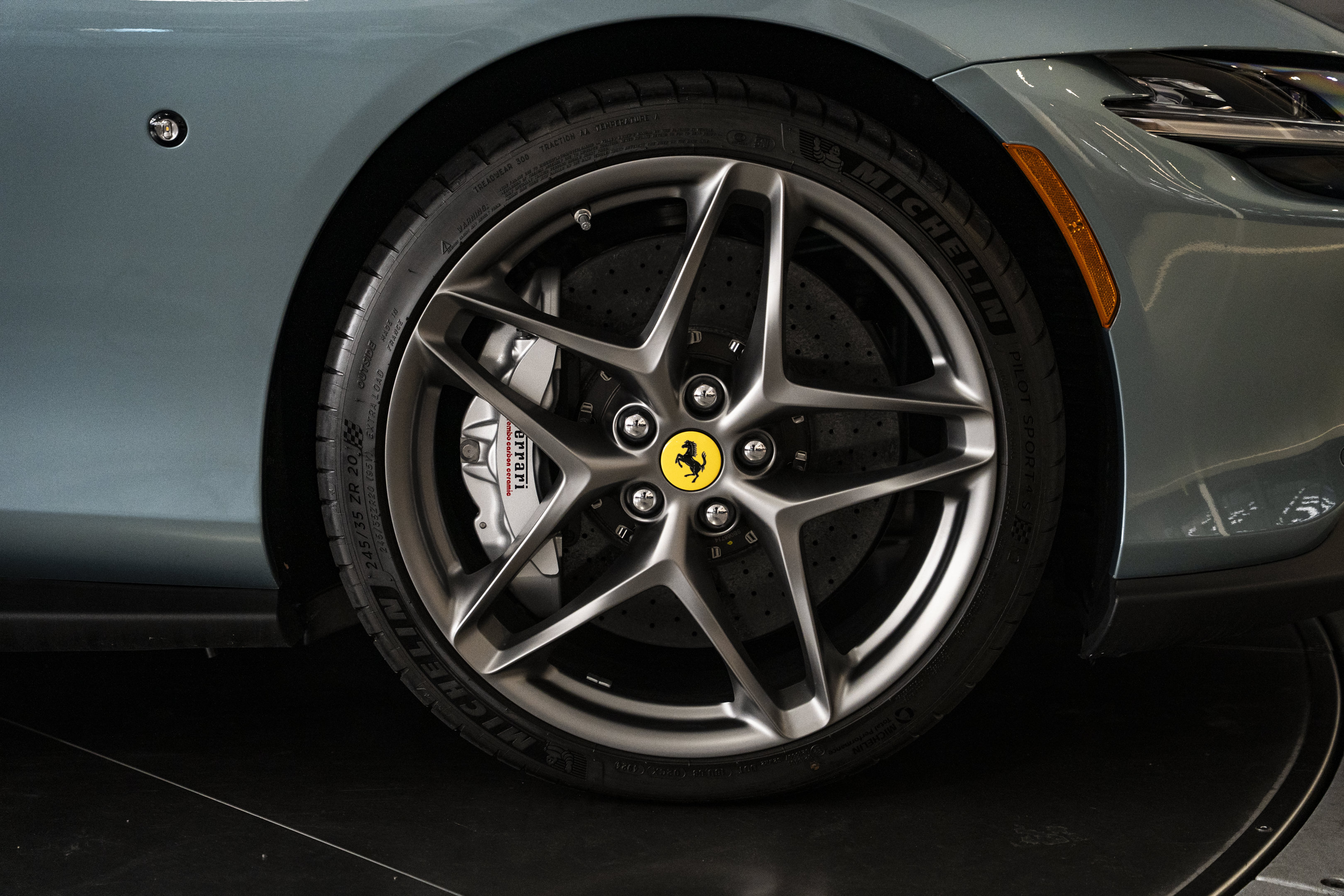 Used 2025 Ferrari Roma Spider RWD image 16