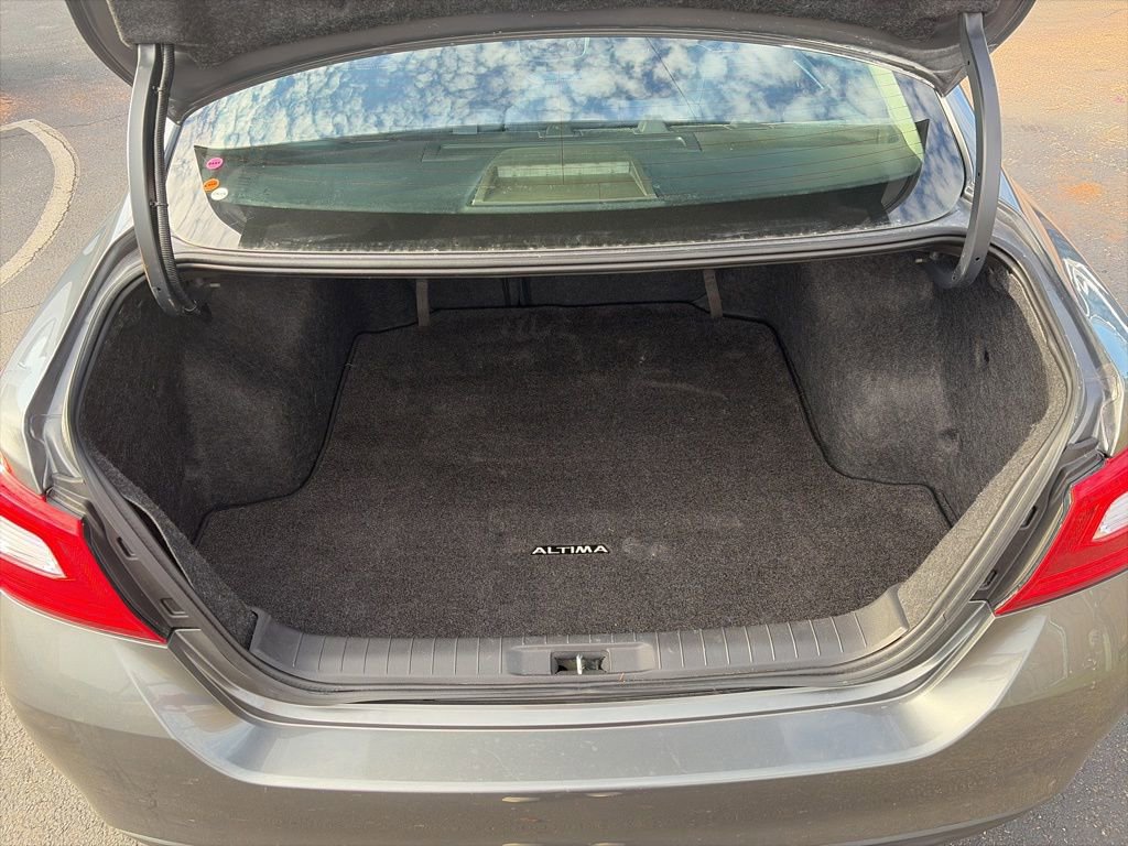 Used 2017 Nissan Altima 2.5 SV image 10
