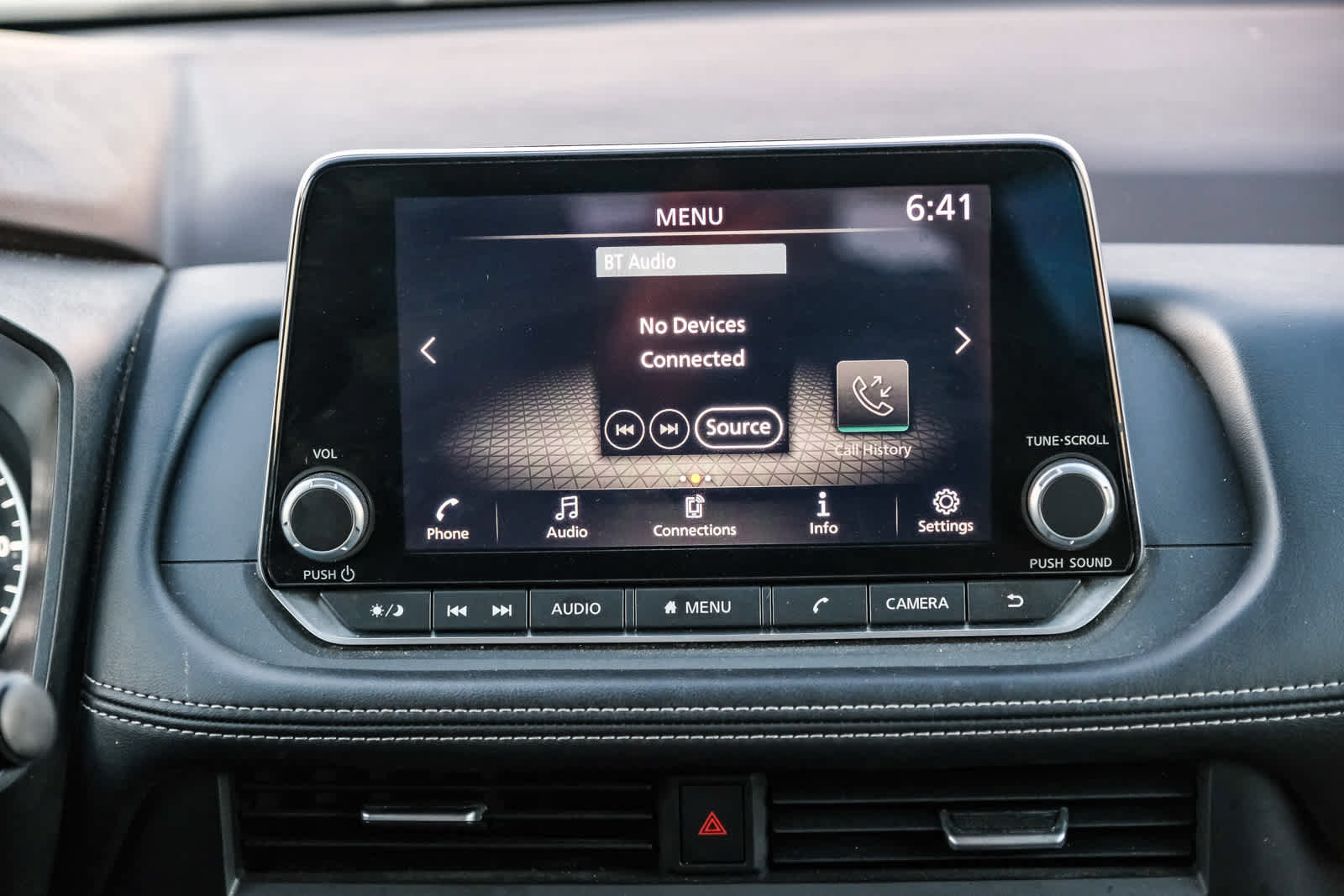 Used 2023 Nissan Rogue S FWD image 15