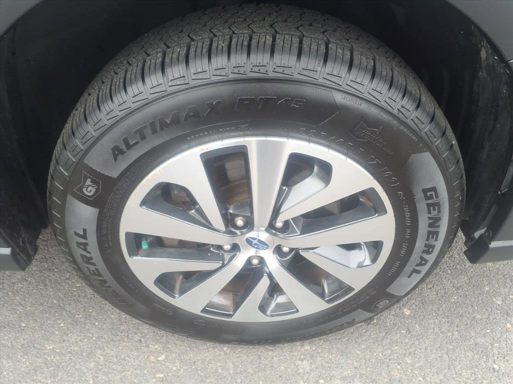 Used 2020 Subaru Outback Premium image 9