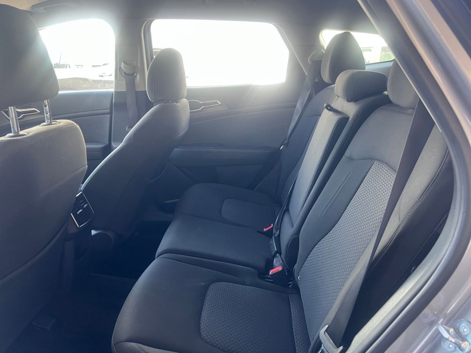 Used 2025 Kia Sportage LX image 25