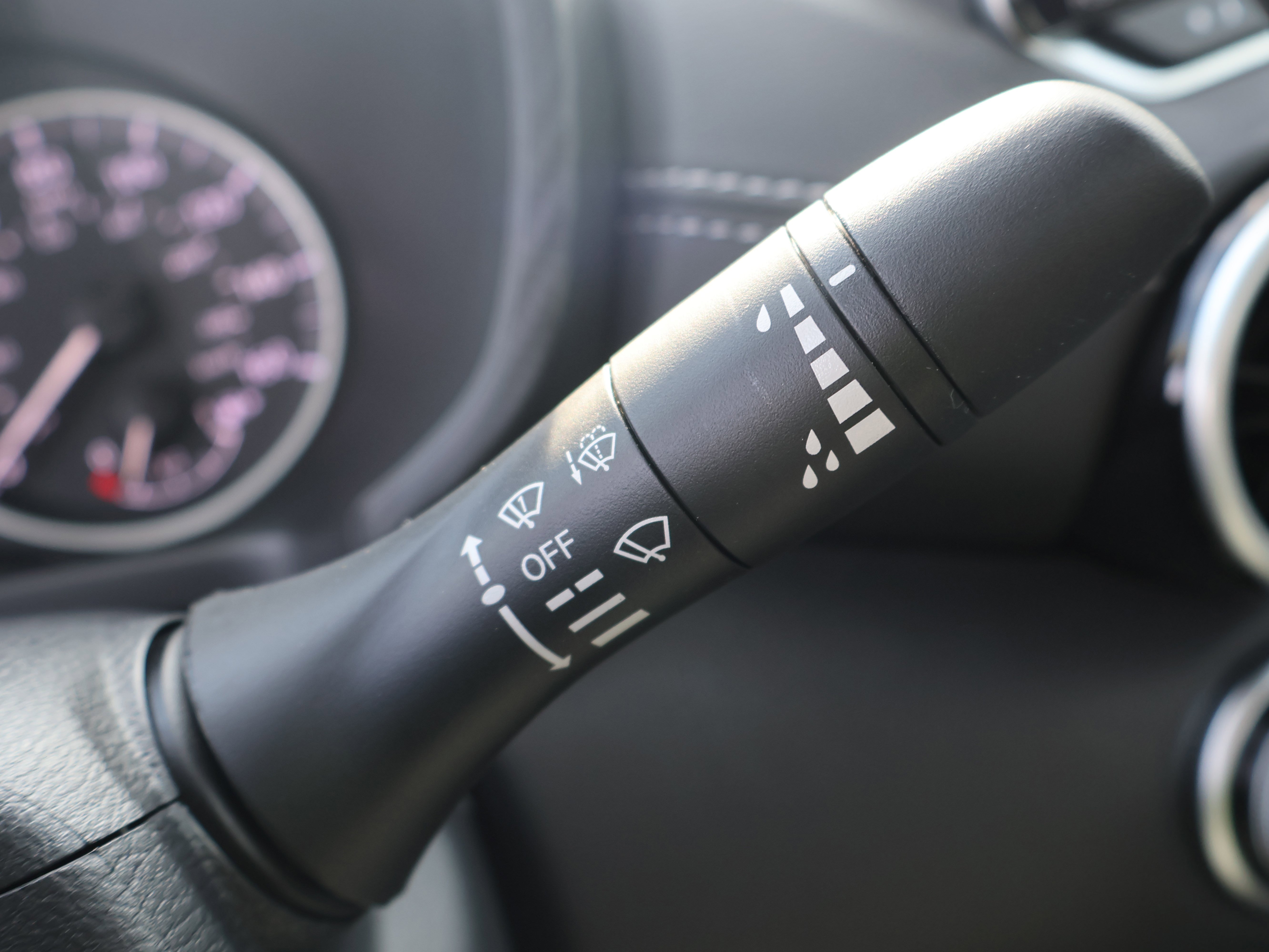 Used 2024 Nissan Sentra SV w/ Lighting Package image 31