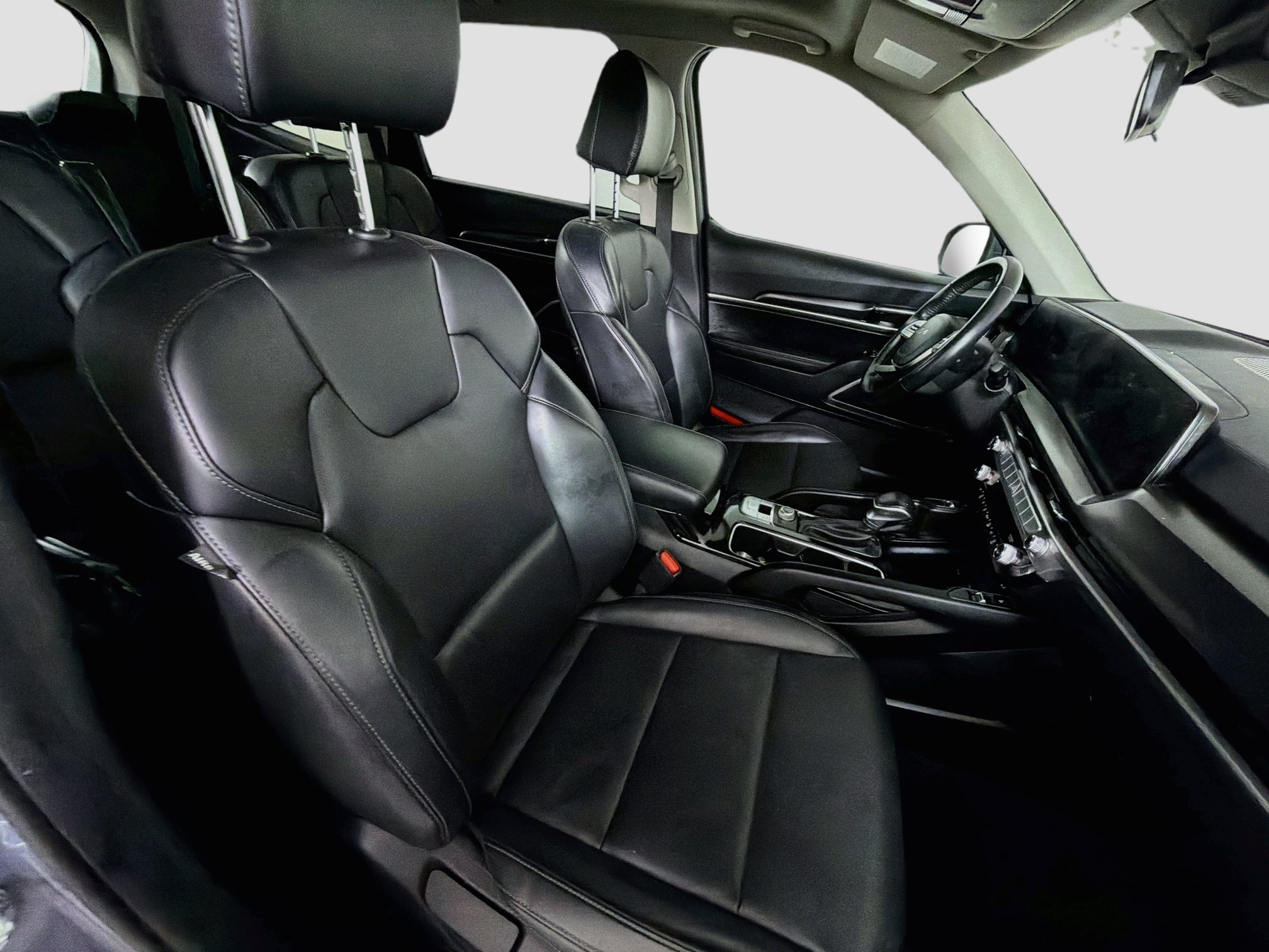 Used 2025 Kia Telluride S FWD image 34
